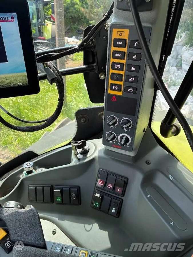Claas Axion 830, тракторы