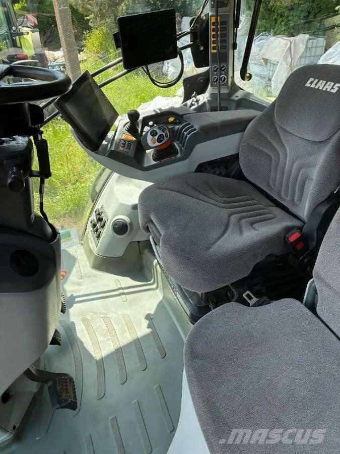 Claas Axion 830, тракторы