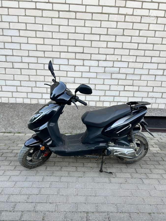 Keeway Focus 49cc, мотороллеры / мопеды