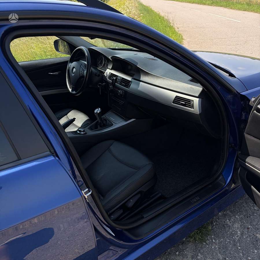 BMW 320, 2.0 l., wagon