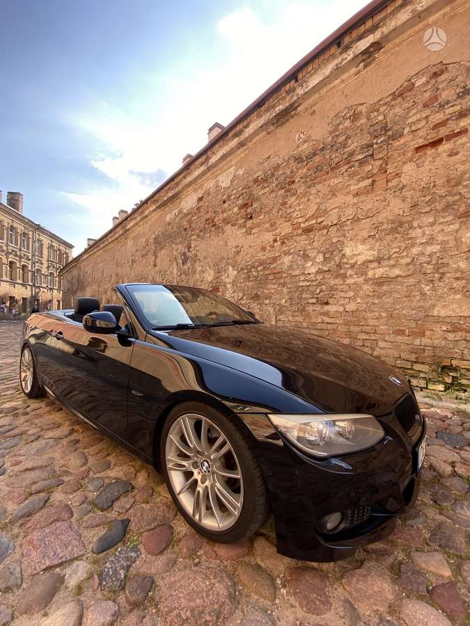 BMW 320, 2.0 l., convertible