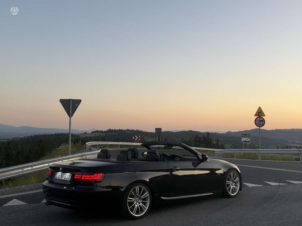 BMW 320, 2.0 l., convertible