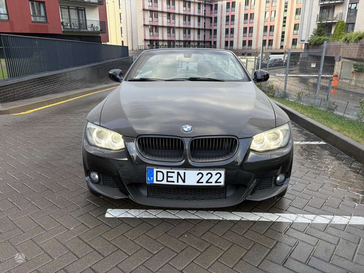BMW 320, 2.0 l., convertible