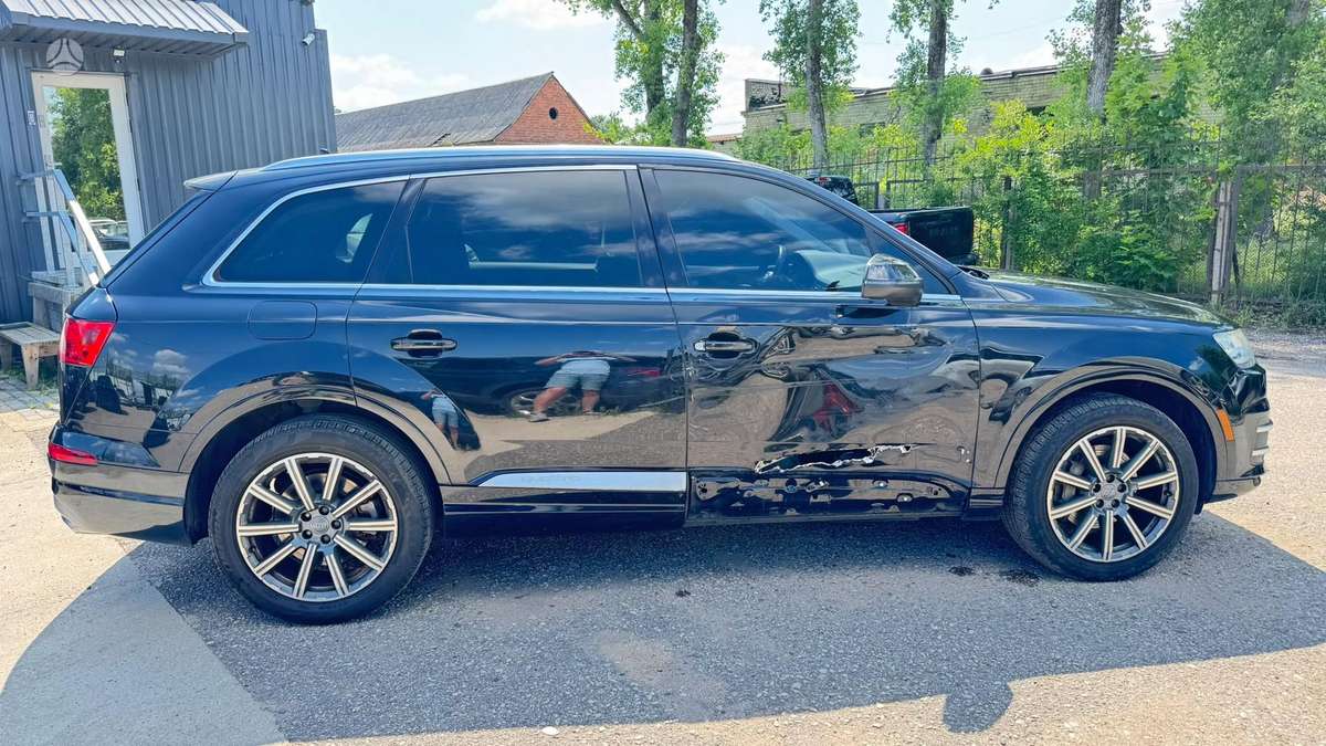 Audi Q7, 3.0 l., Внедорожник / Кроссовер