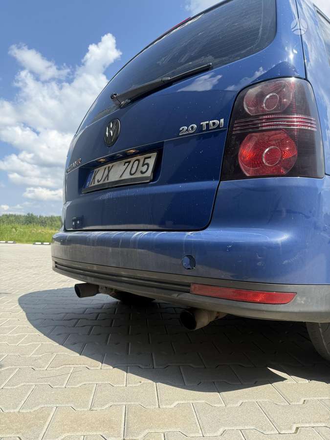 Volkswagen Touran - 6