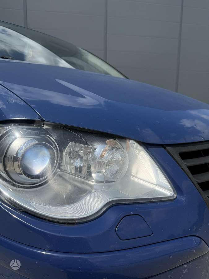 Volkswagen Touran - 7