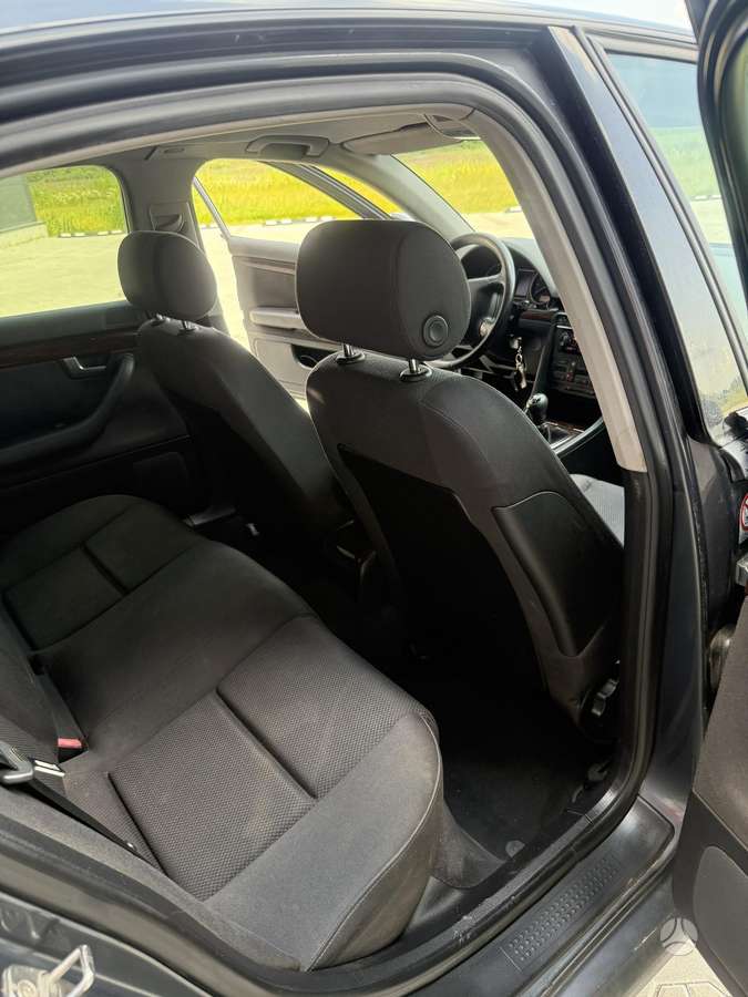 Audi A4, 2.0 l., Седан