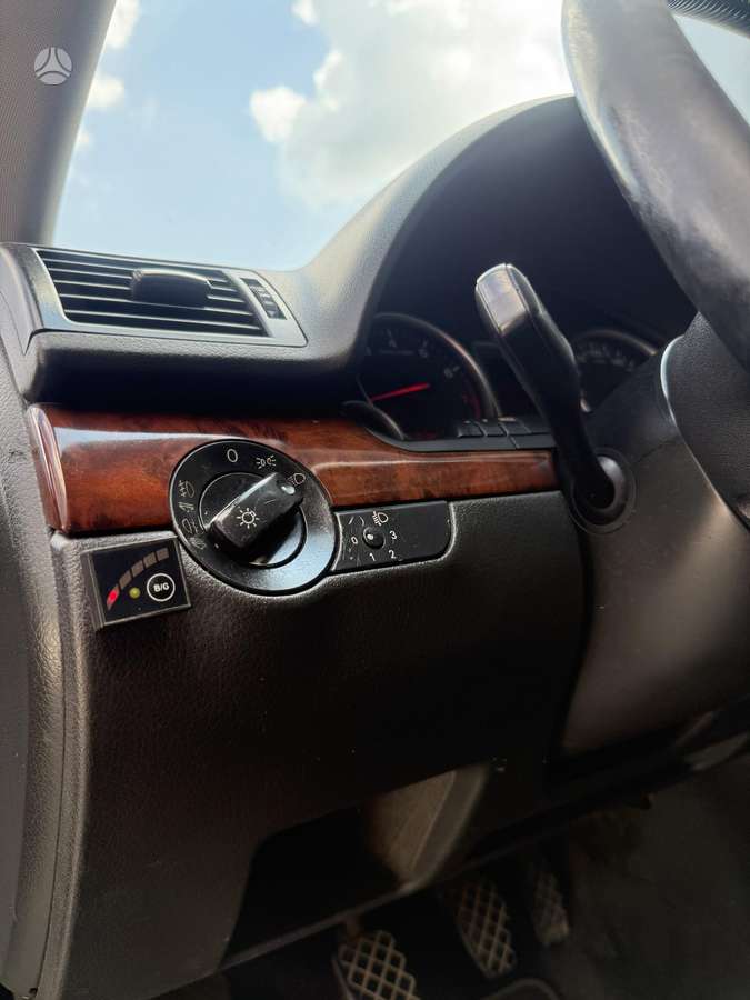 Audi A4, 2.0 l., Седан