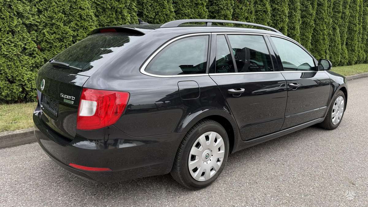 Skoda Superb, 1.6 l., Универсал