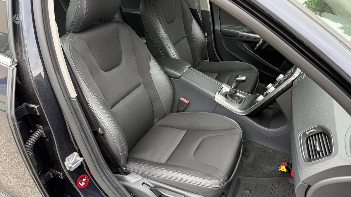 Volvo V60, 2.0 l., Универсал