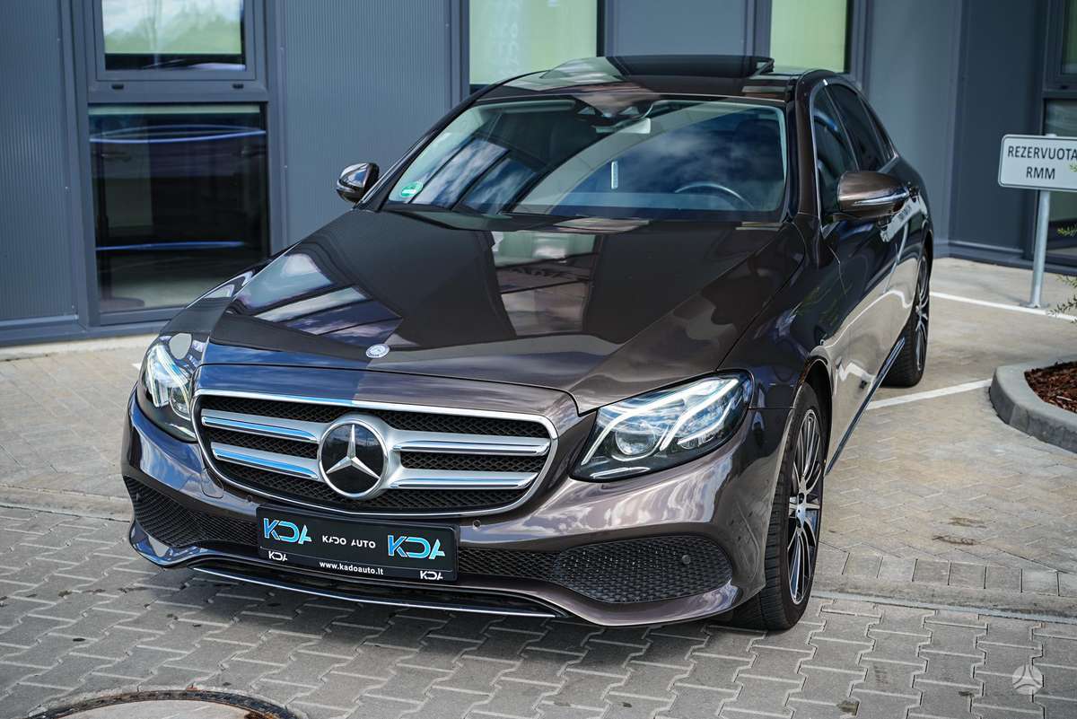 Mercedes-Benz E350, 3.0 l., Седан