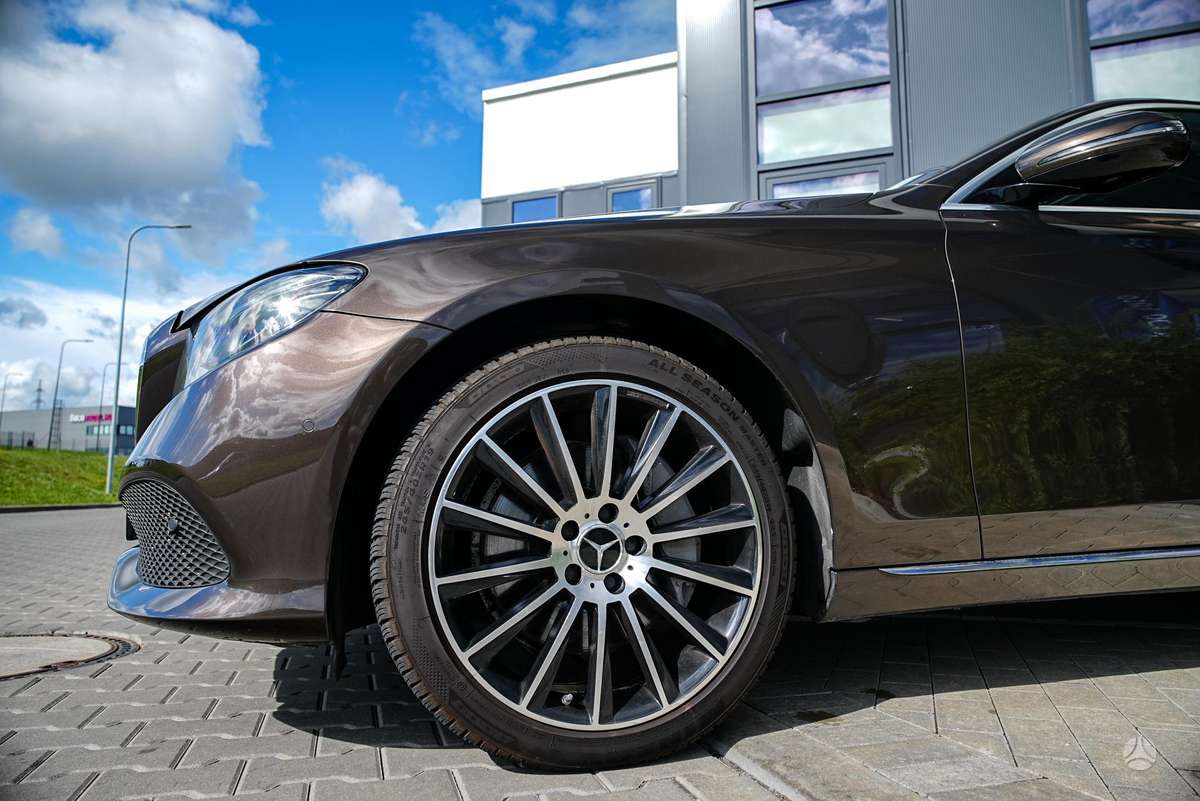 Mercedes-Benz E350, 3.0 l., Седан