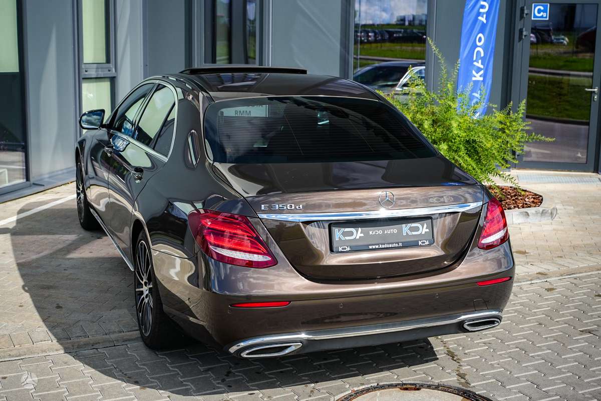 Mercedes-Benz E350, 3.0 l., Седан
