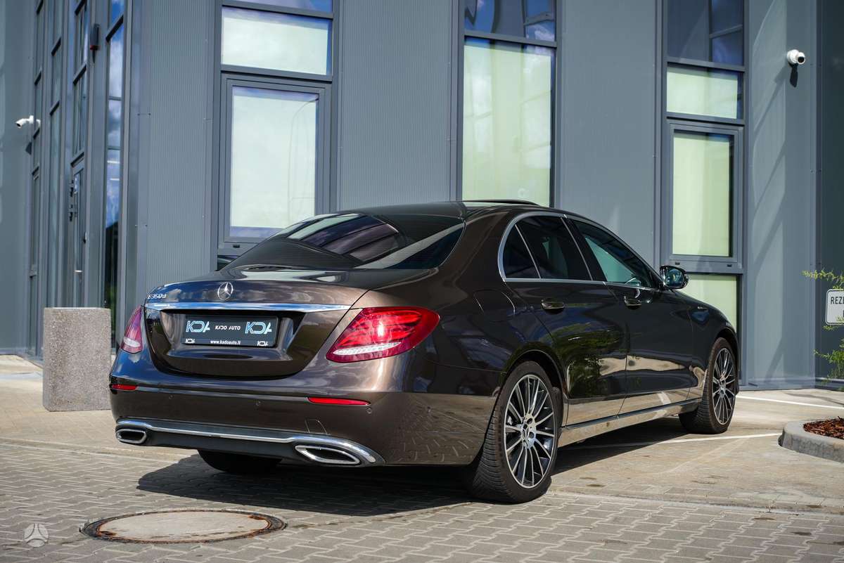 Mercedes-Benz E350, 3.0 l., Седан