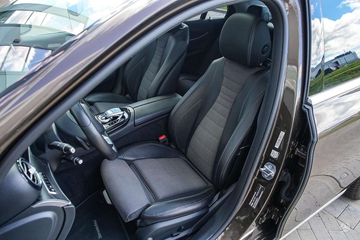 Mercedes-Benz E350, 3.0 l., Седан
