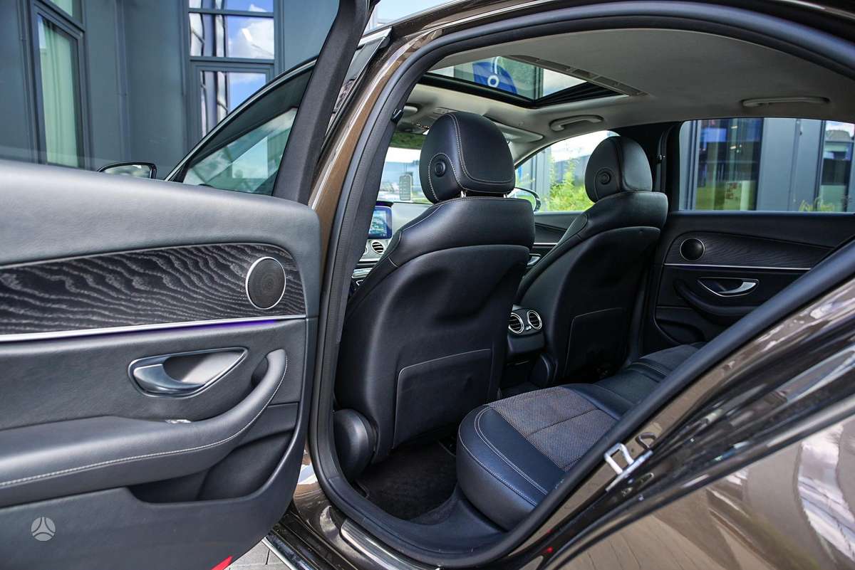 Mercedes-Benz E350, 3.0 l., Седан