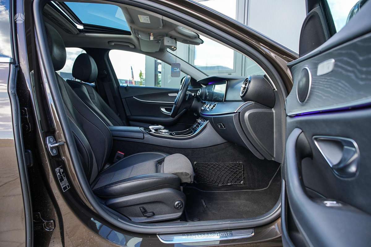 Mercedes-Benz E350, 3.0 l., Седан