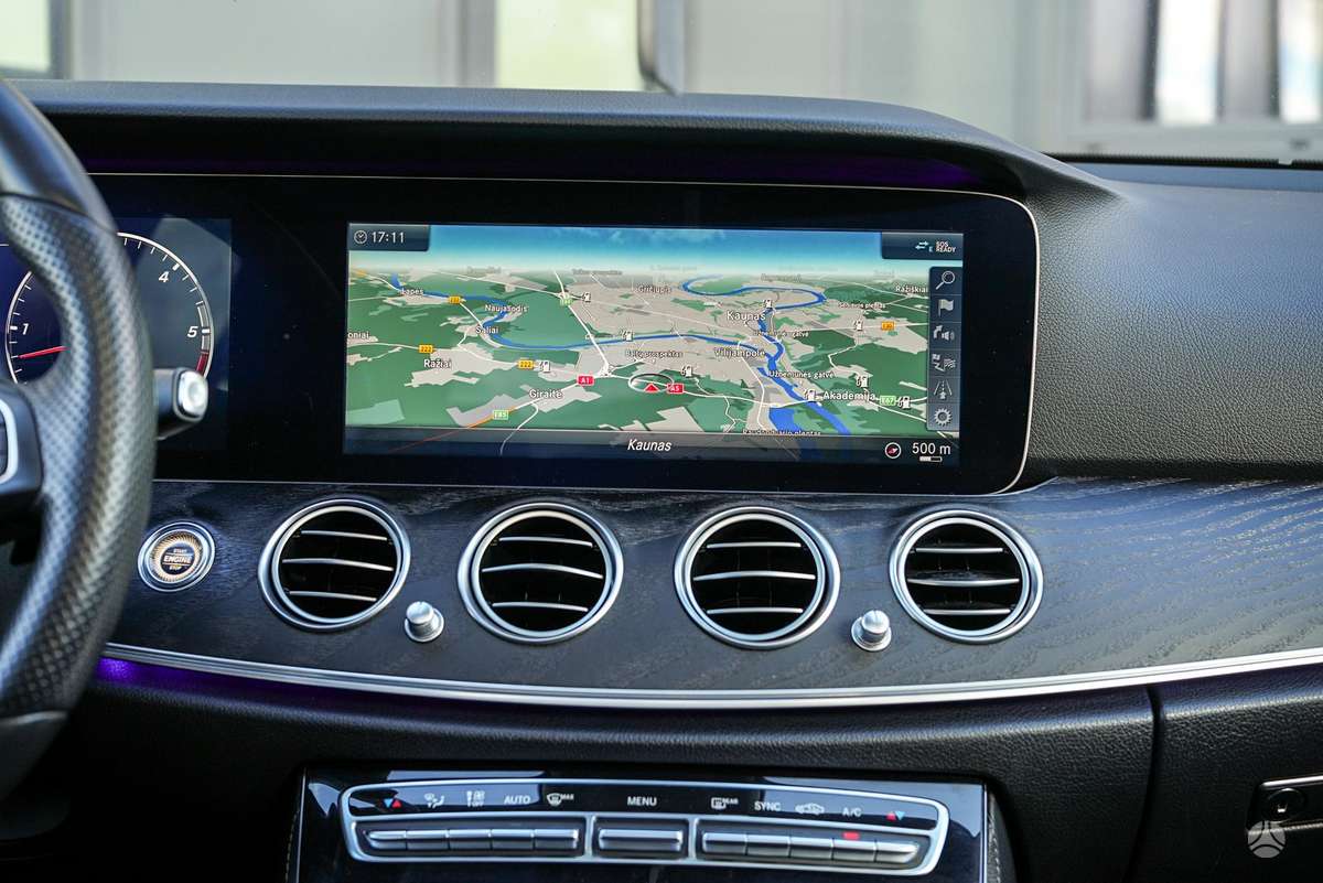 Mercedes-Benz E350, 3.0 l., Седан