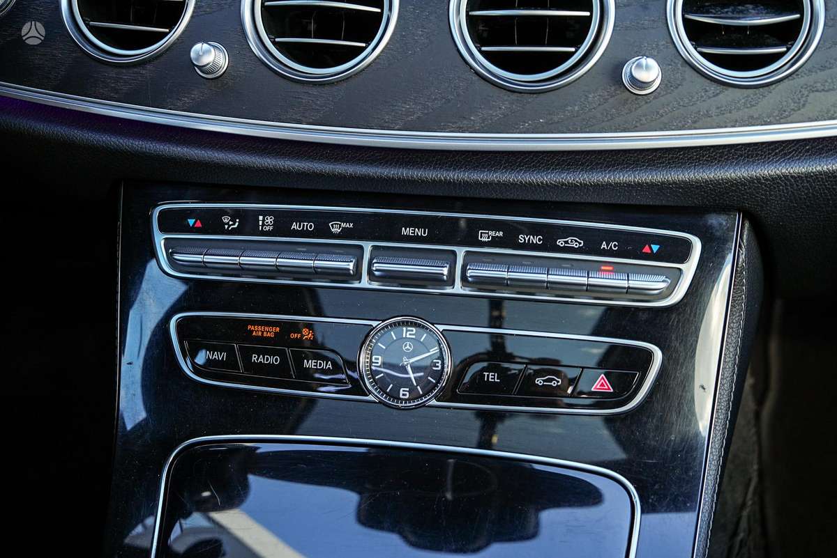 Mercedes-Benz E350, 3.0 l., Седан