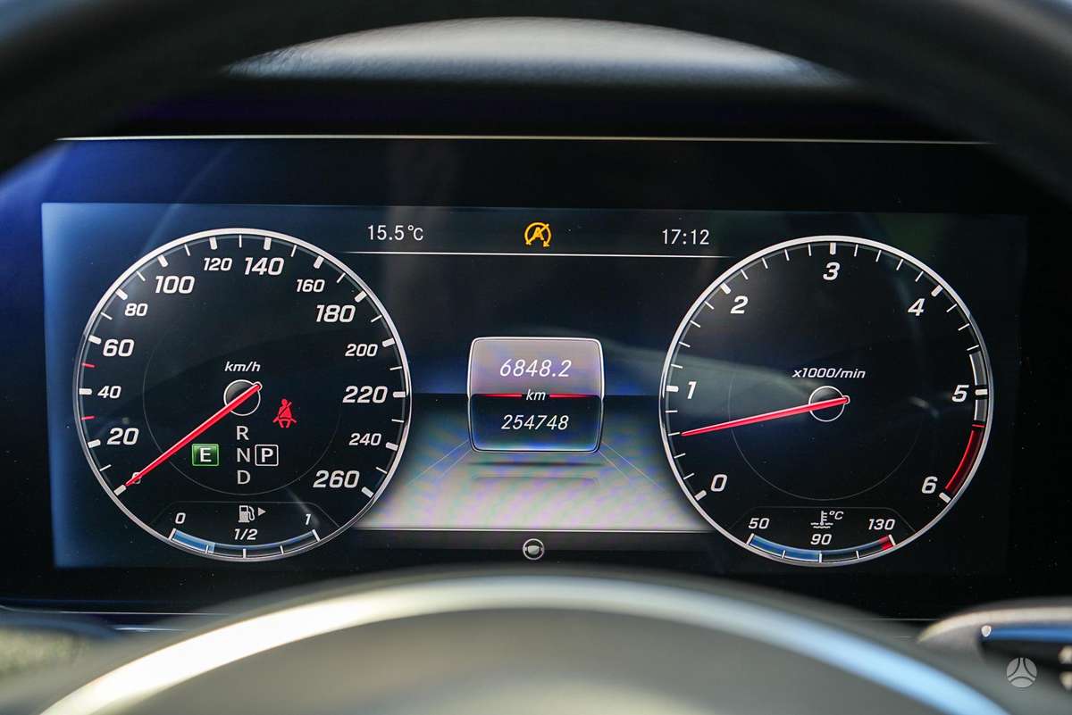 Mercedes-Benz E350, 3.0 l., Седан