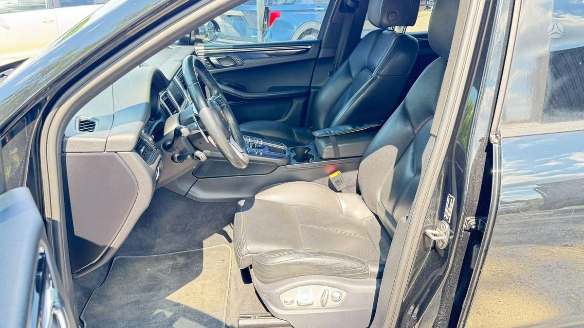 Porsche Macan, 3.0 l., Внедорожник / Кроссовер