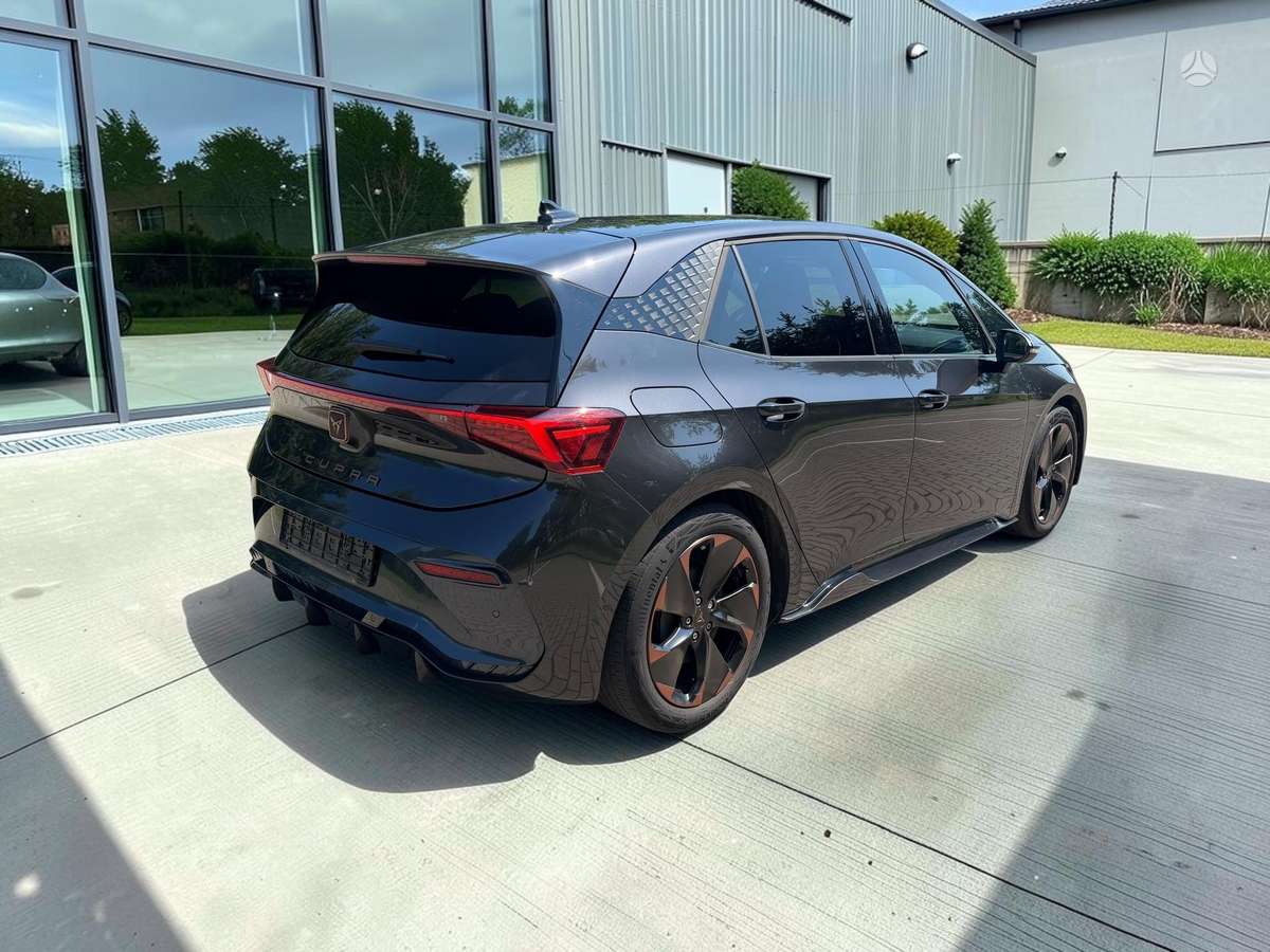 Cupra Born, 62 kWh, hatchback