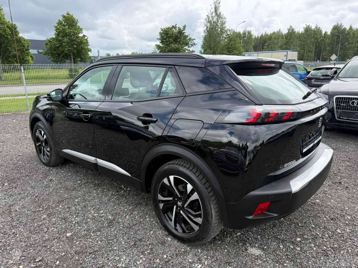 Peugeot 2008 - 4
