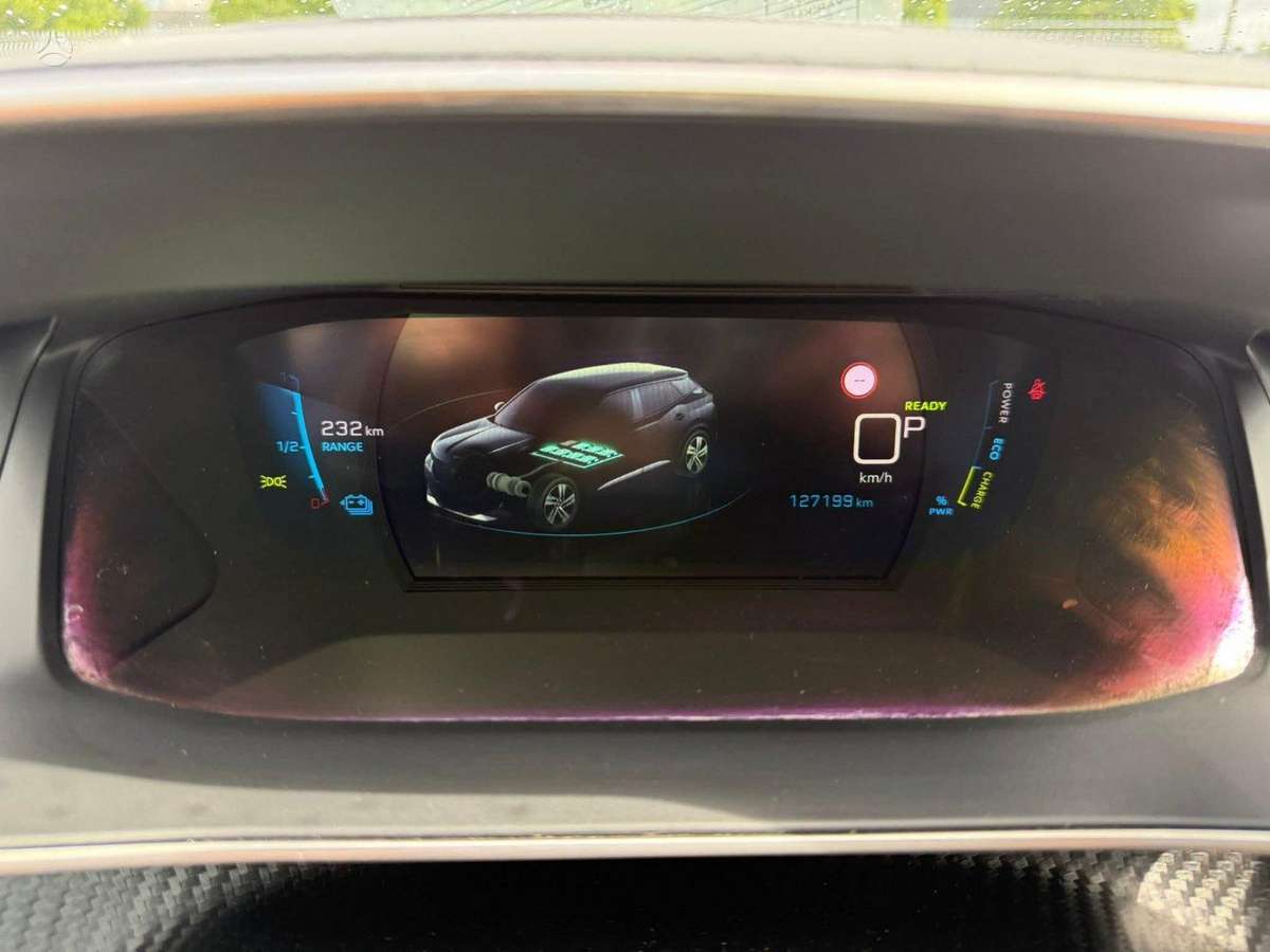 Peugeot 2008 - 10