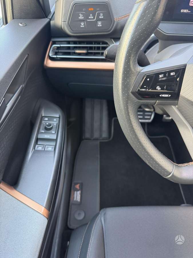 Cupra Born, 62 kWh, hatchback