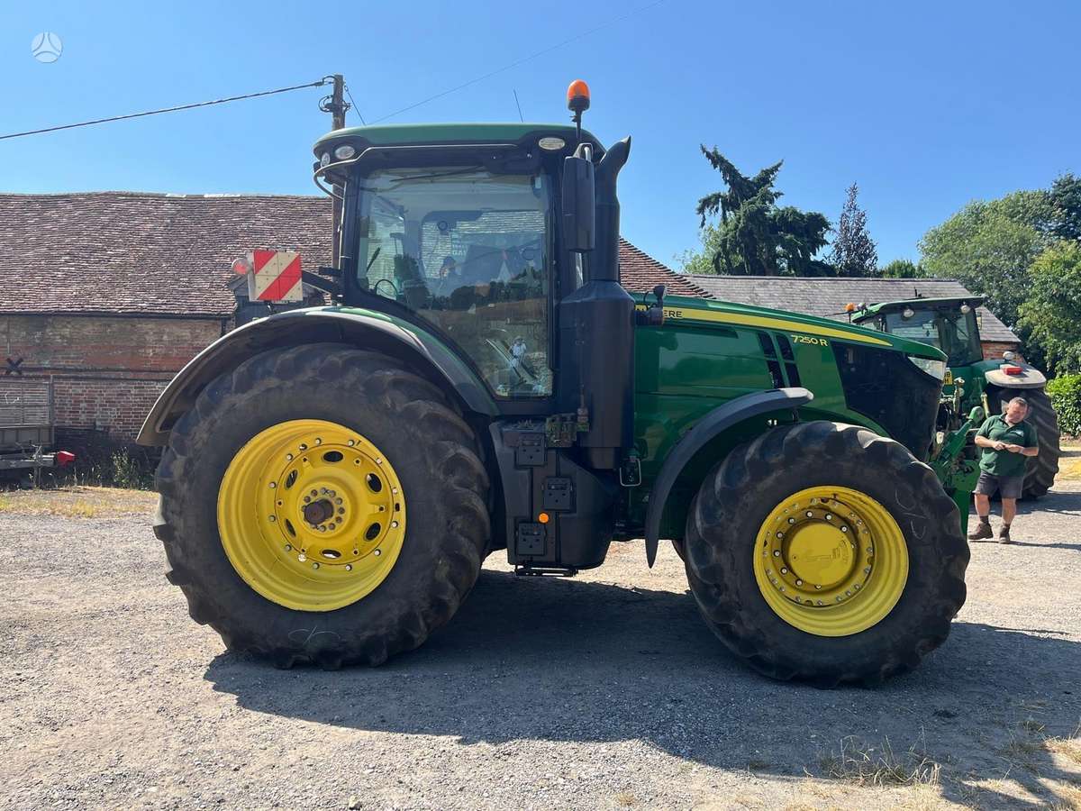 John Deere 7250R, traktori