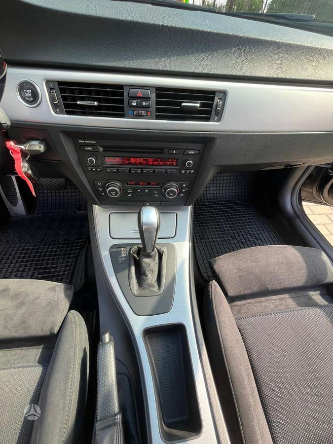 BMW 320, 2.0 l., wagon