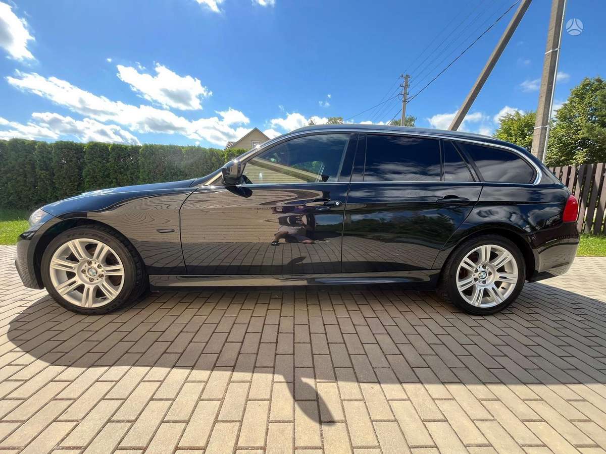 BMW 320, 2.0 l., universalas