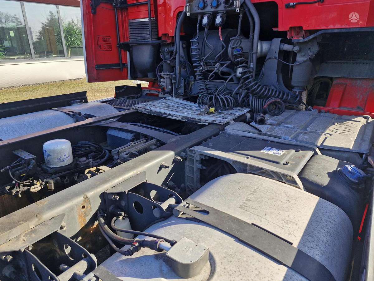 Volvo FH460, double sleeper