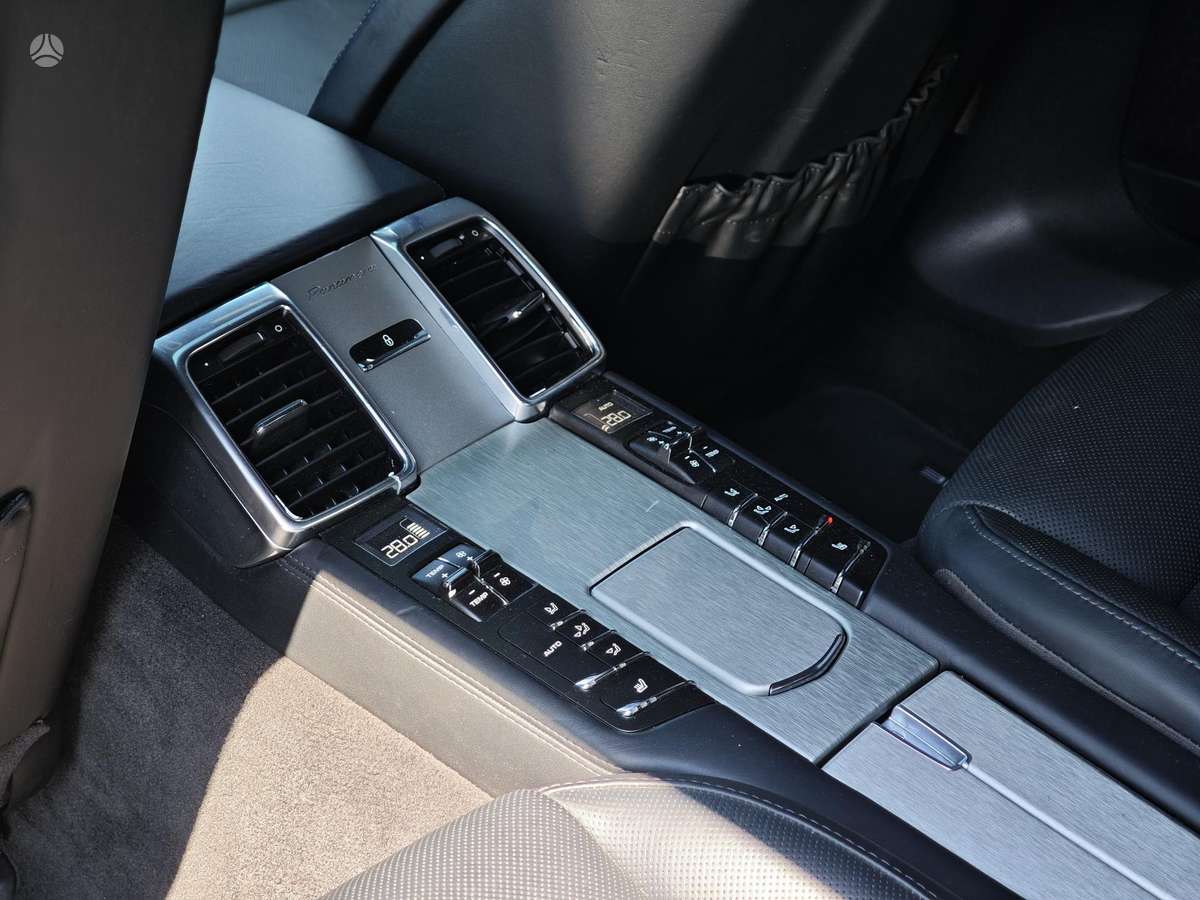 Porsche Panamera, 4.8 l., Седан