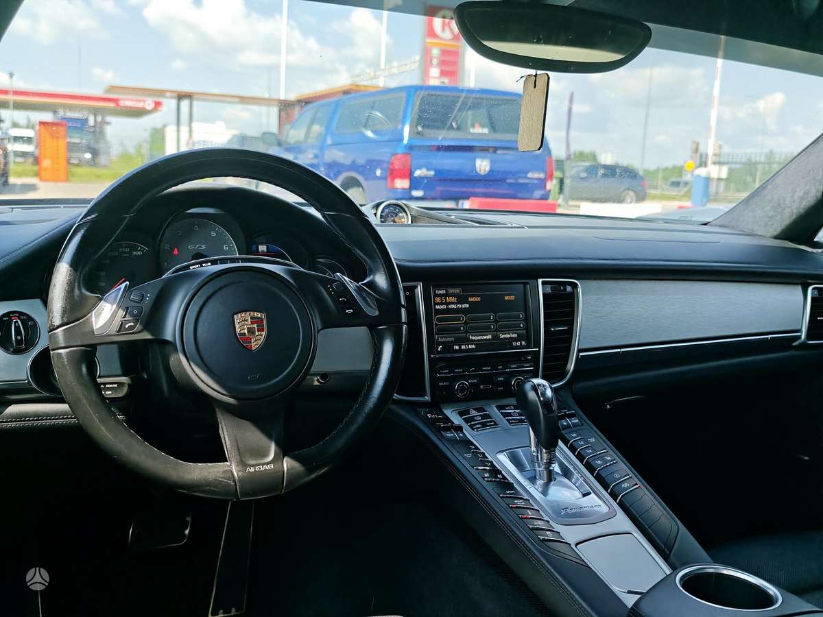 Porsche Panamera, 4.8 l., Седан