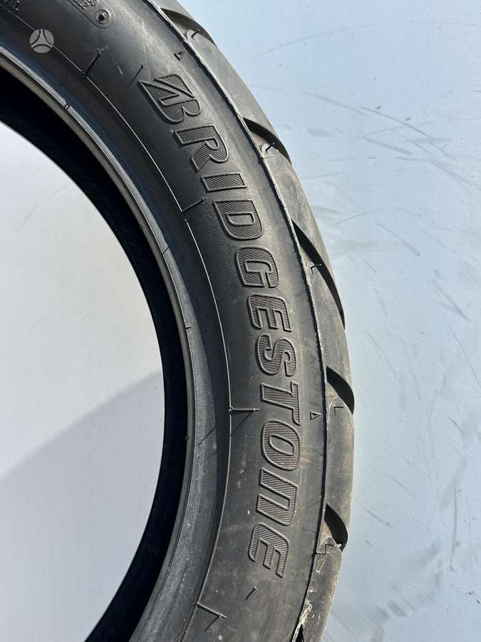 Bridgestone Battlax Adventure, summer 150/70 R17