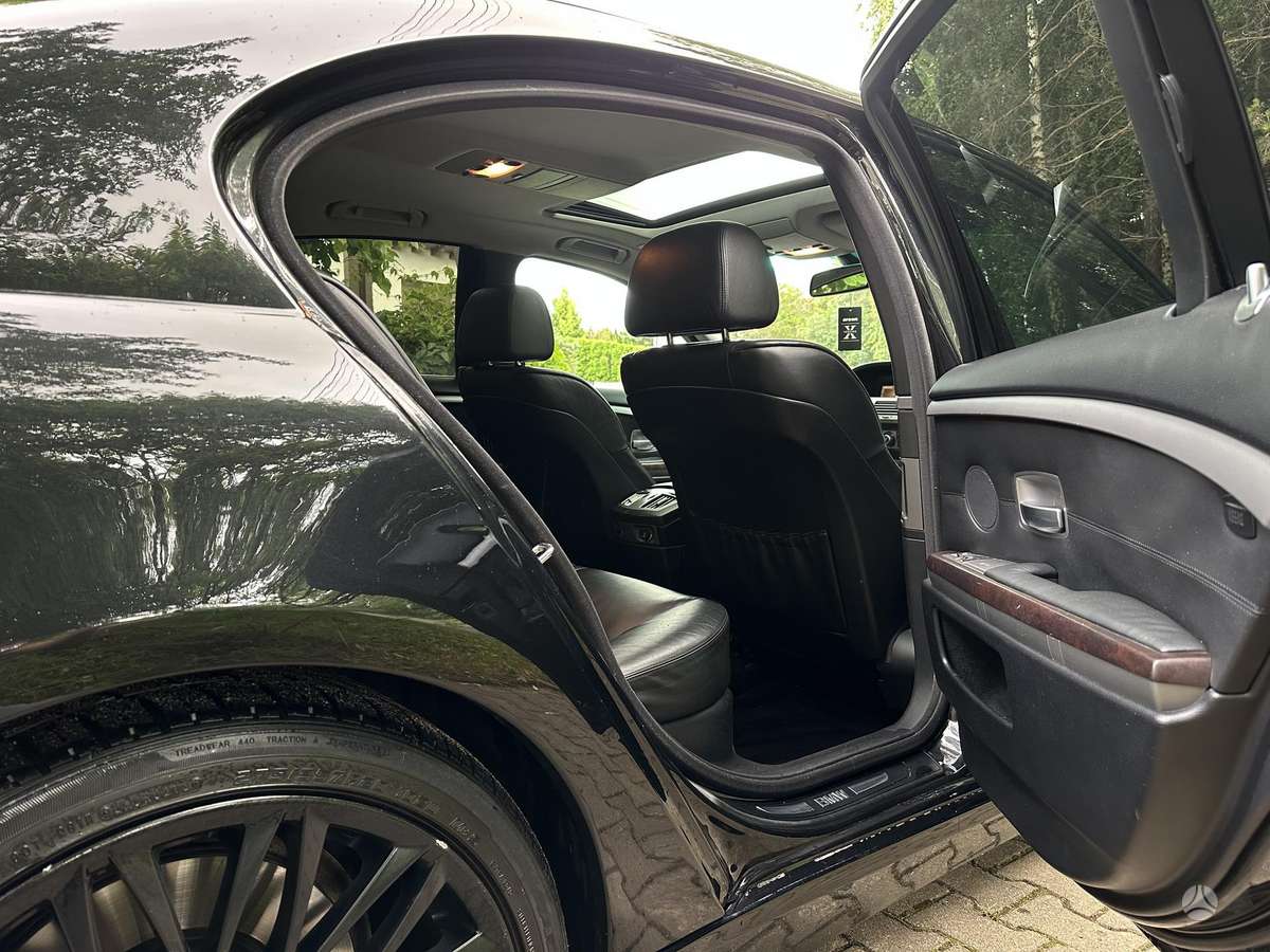 BMW 730, 3.0 l., Седан