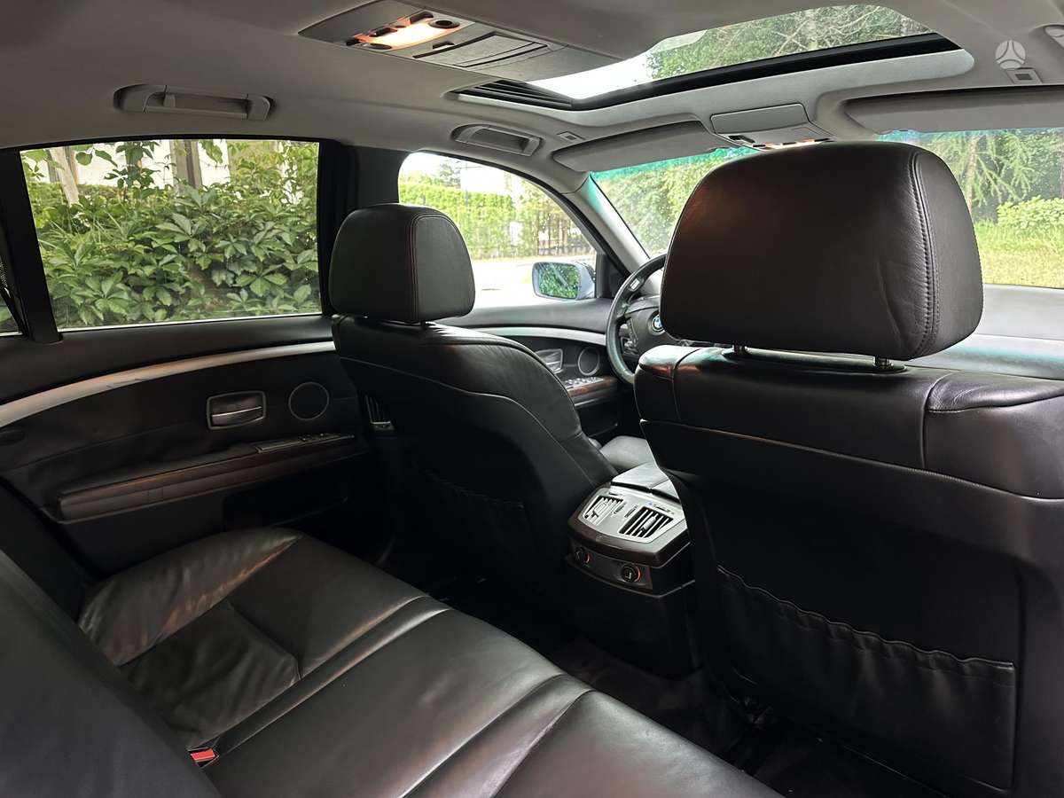 BMW 730, 3.0 l., Седан