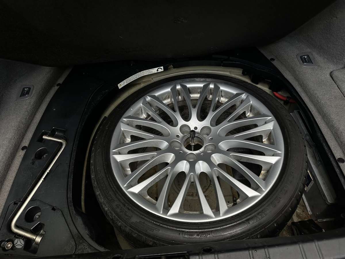 BMW 730, 3.0 l., Седан