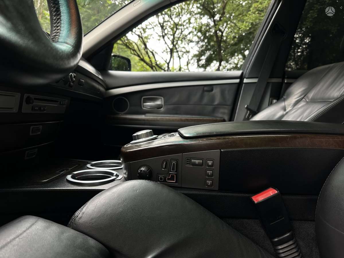 BMW 730, 3.0 l., Седан