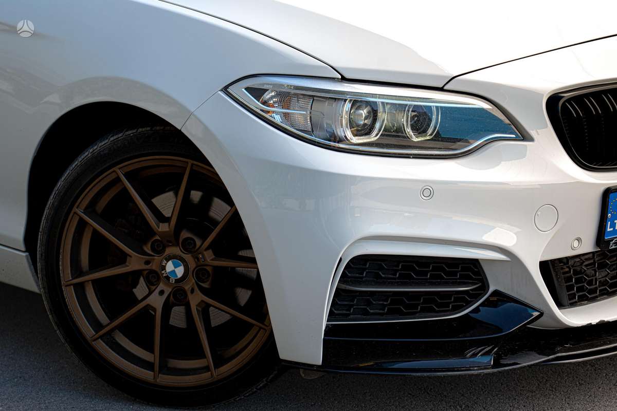 BMW 228, 2.0 l., convertible