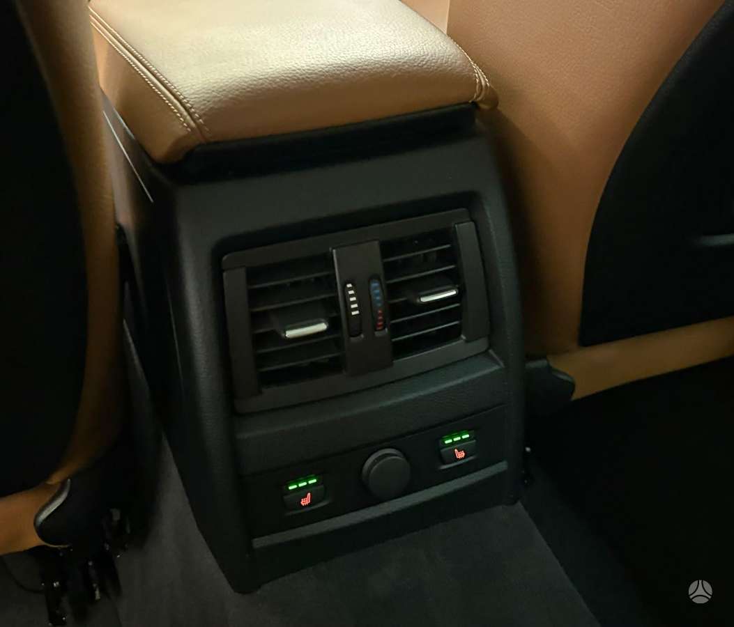 BMW 320, 2.0 l., Хэтчбек