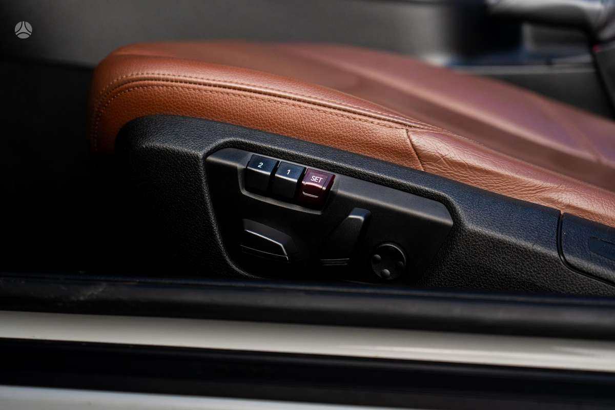 BMW 228, 2.0 l., Кабриолет