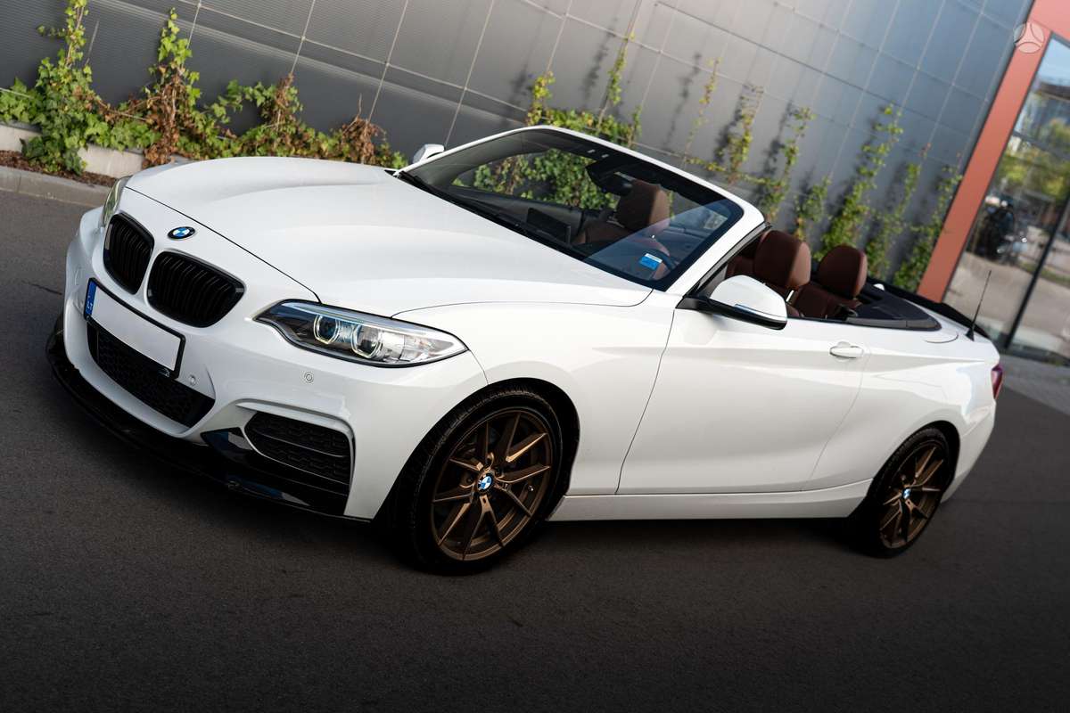 BMW 228, 2.0 l., Кабриолет