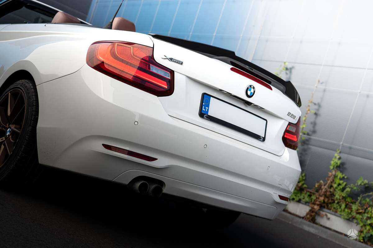 BMW 228, 2.0 l., convertible