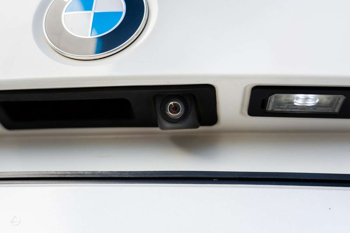 BMW 228, 2.0 l., convertible