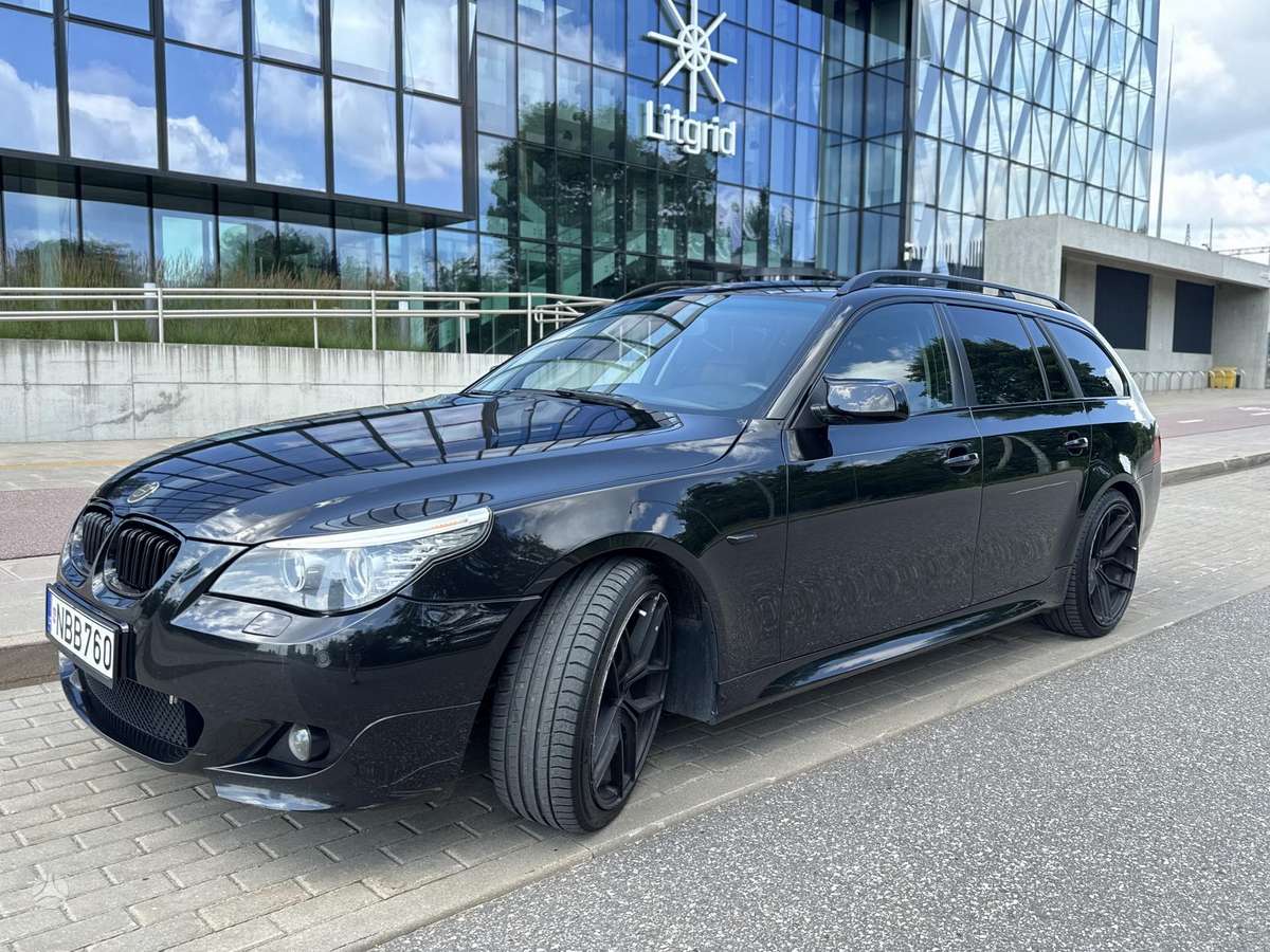 BMW 525, 2.5 l., universalas