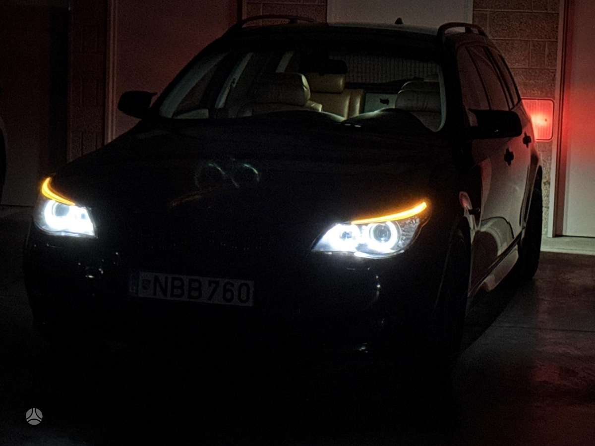 BMW 525, 2.5 l., universalas
