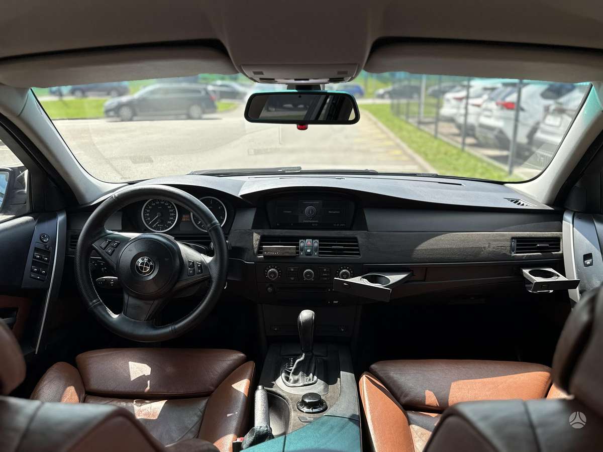 BMW 525, 2.5 l., universalas