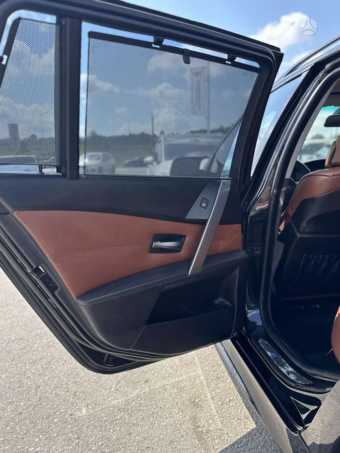 BMW 525, 2.5 l., universalas